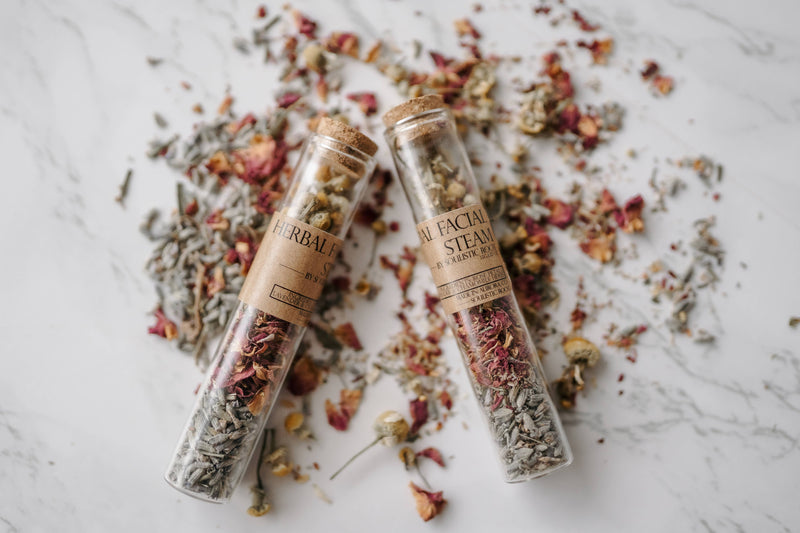 Herbal Facial Steam | Bath Tea with Dried Flowers and Herbs