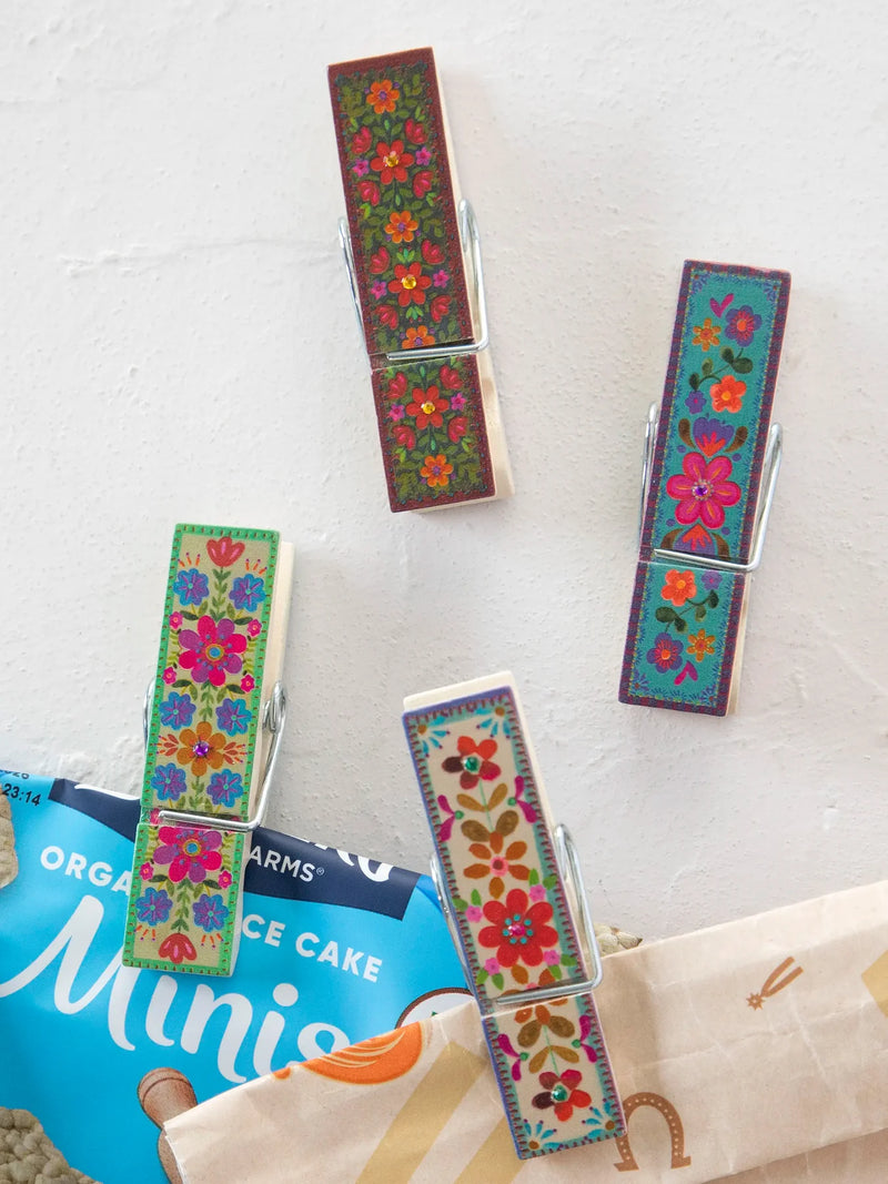 Multicolored Floral Happy Clip Set