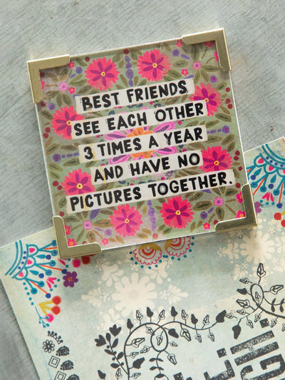 "Best Friends" Corner Magnet